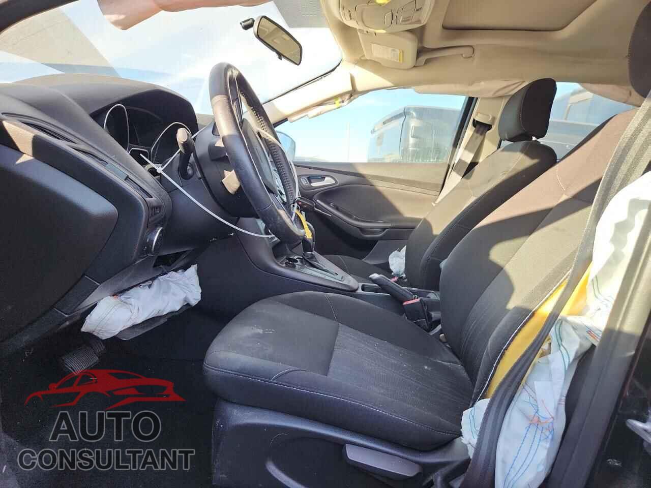 FORD FOCUS 2017 - 1FADP3M24HL297588