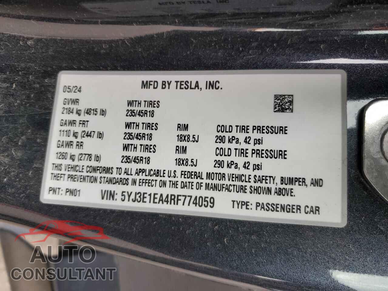 TESLA MODEL 3 2024 - 5YJ3E1EA4RF774059