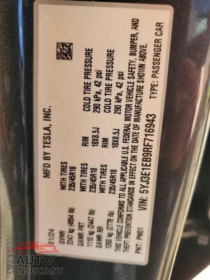 TESLA MODEL 3 2024 - 5YJ3E1EB9RF716943