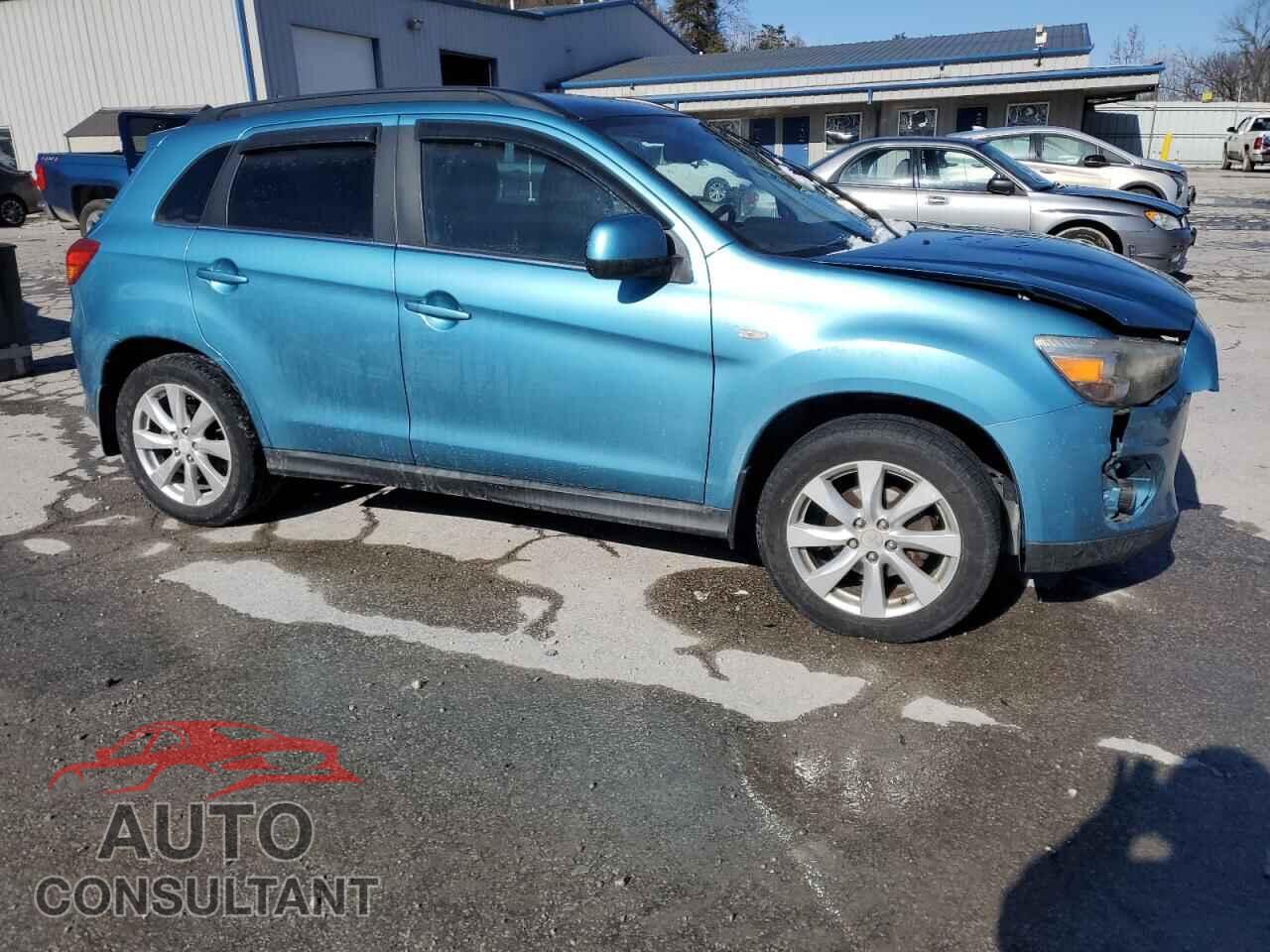 MITSUBISHI OUTLANDER 2013 - 4A4AR4AU3DE024264