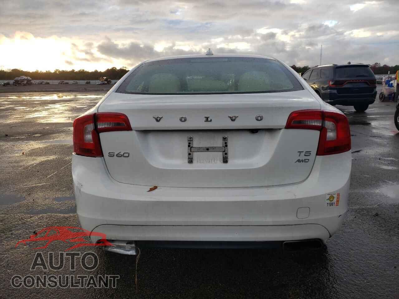 VOLVO S60 2014 - YV1612FH2E1293931