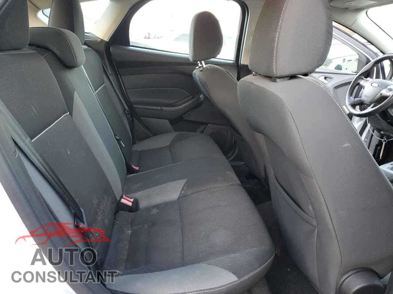 FORD FOCUS 2014 - 1FADP3K26EL392989