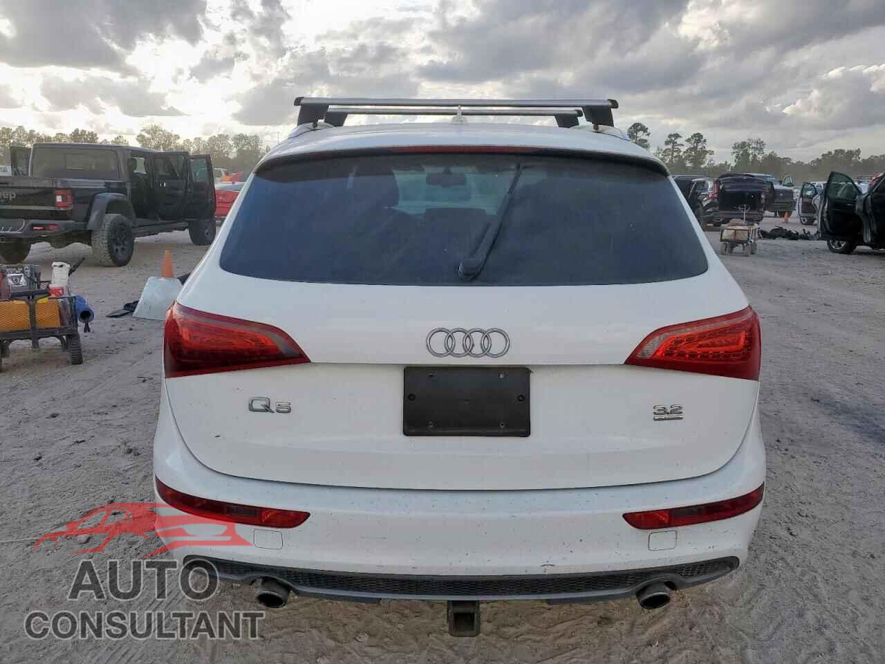 AUDI Q5 2011 - WA1DKBFP2BA013352