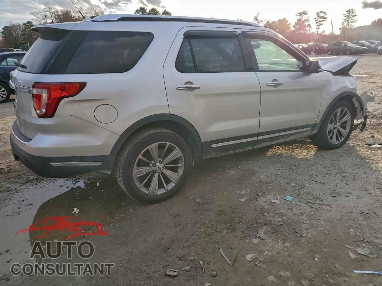 FORD EXPLORER 2018 - 1FM5K7F88JGB67099