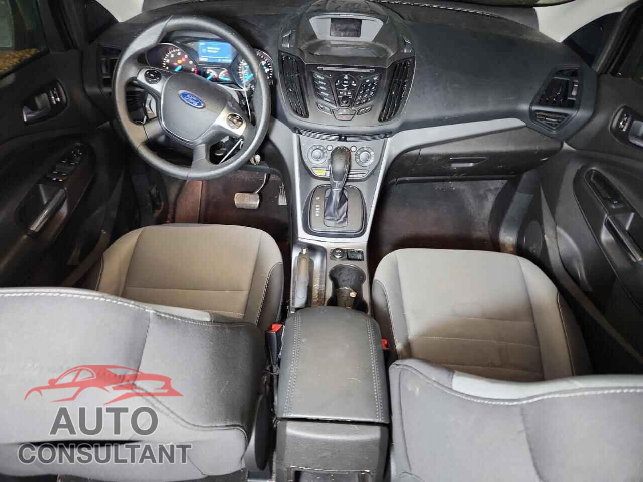 FORD ESCAPE 2015 - 1FMCU0GX1FUB88867