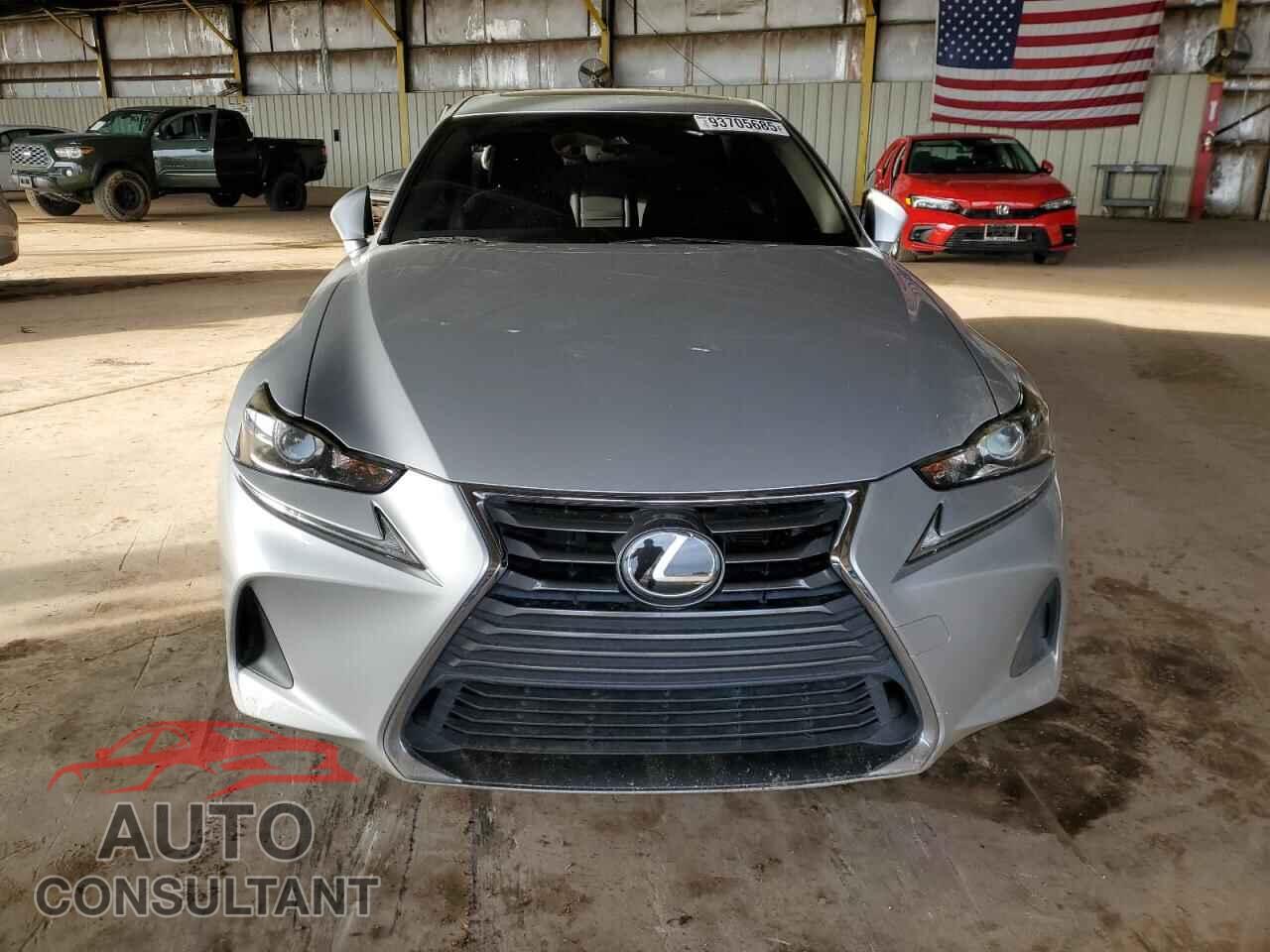 LEXUS IS 2017 - JTHBA1D24H5045415