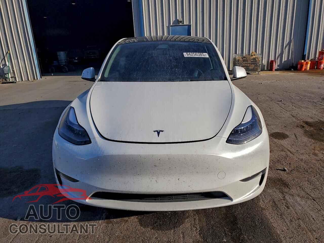 TESLA MODEL Y 2024 - 7SAYGDED9RF212298