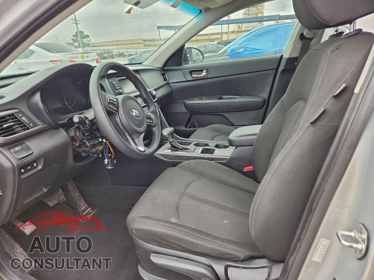 KIA OPTIMA 2017 - KNAGT4L3XH5154911