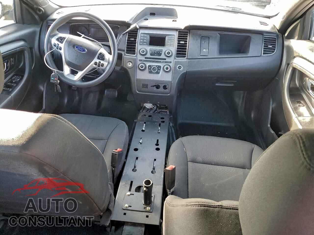 FORD TAURUS 2018 - 1FAHP2MK3JG103417