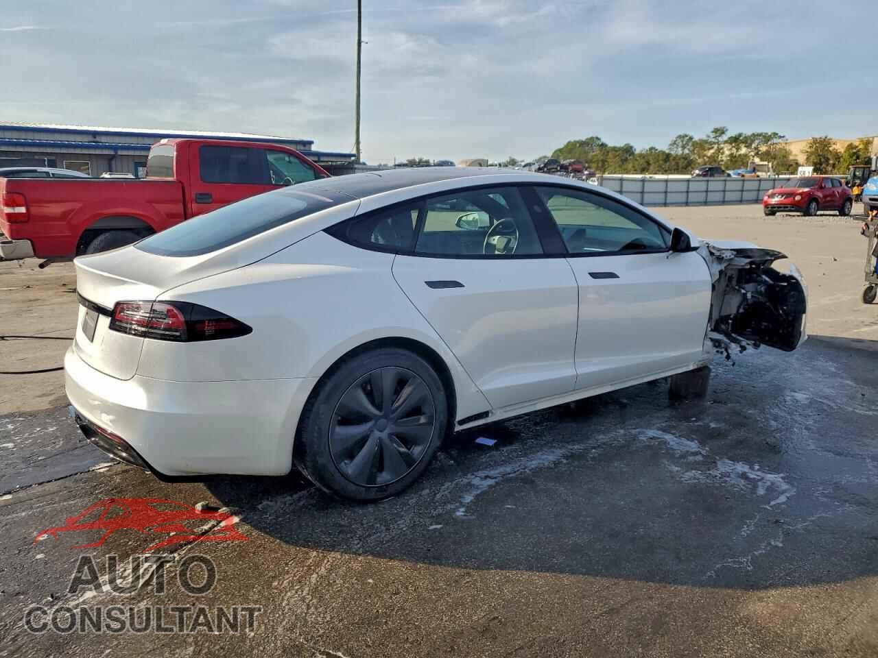 TESLA MODEL S 2023 - 5YJSA1E59PF506857