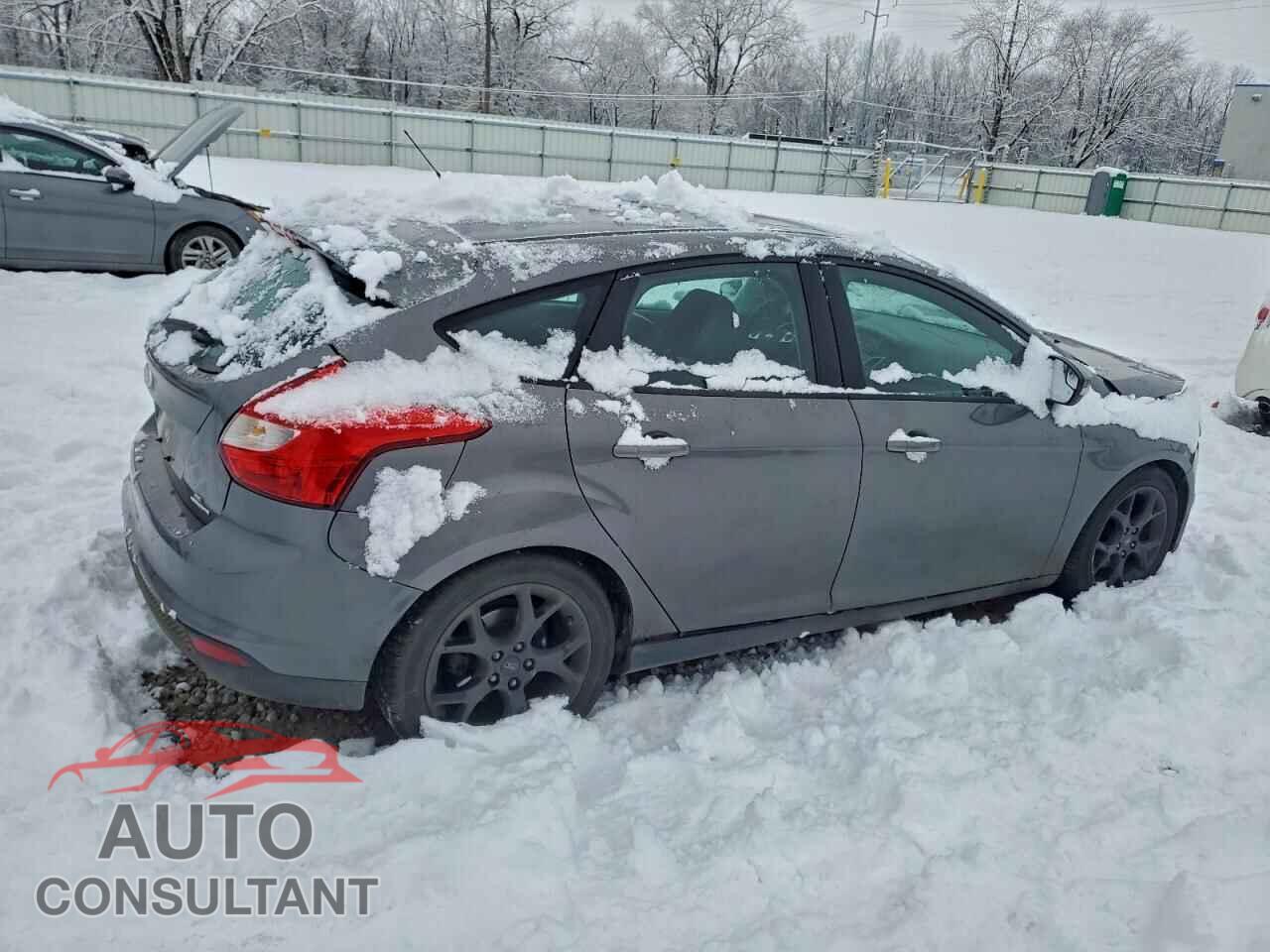 FORD FOCUS 2014 - 1FADP3K2XEL319995
