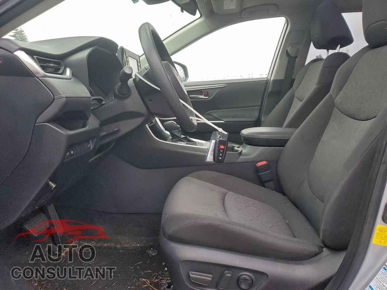 TOYOTA RAV4 2019 - JTMP1RFV5KD034904