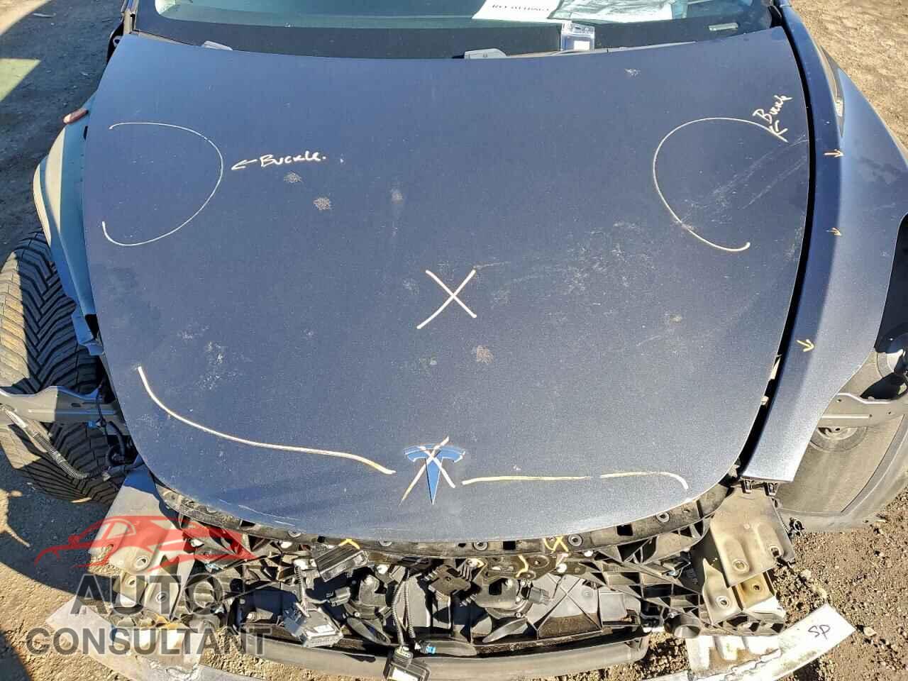 TESLA MODEL 3 2018 - 5YJ3E1EA5JF045363