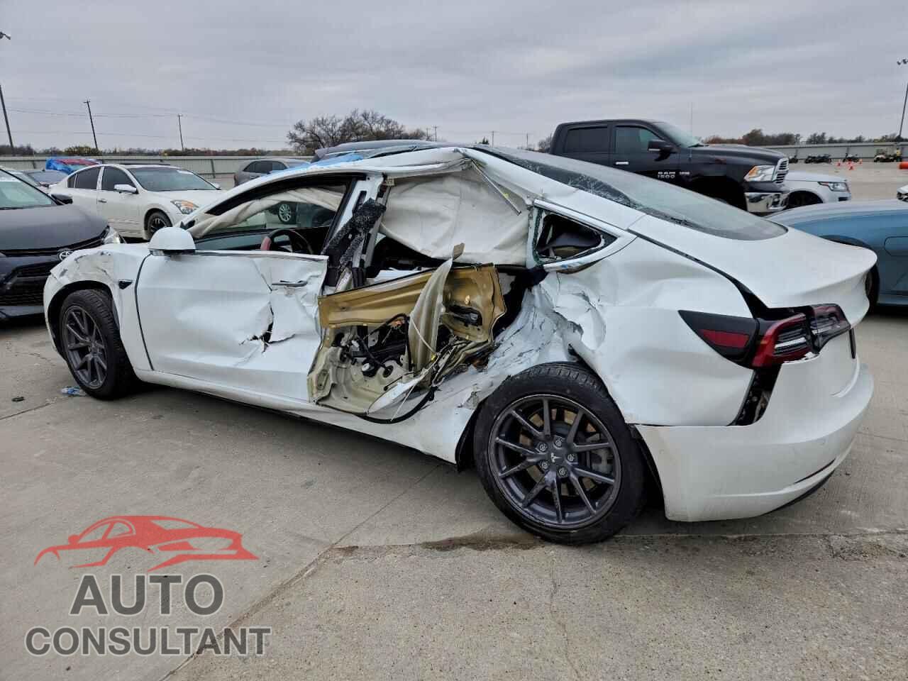 TESLA MODEL 3 2020 - 5YJ3E1EA8LF612099