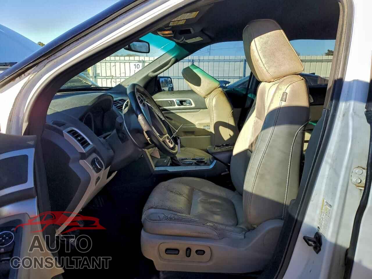 FORD EXPLORER 2015 - 1FM5K7D80FGA99570