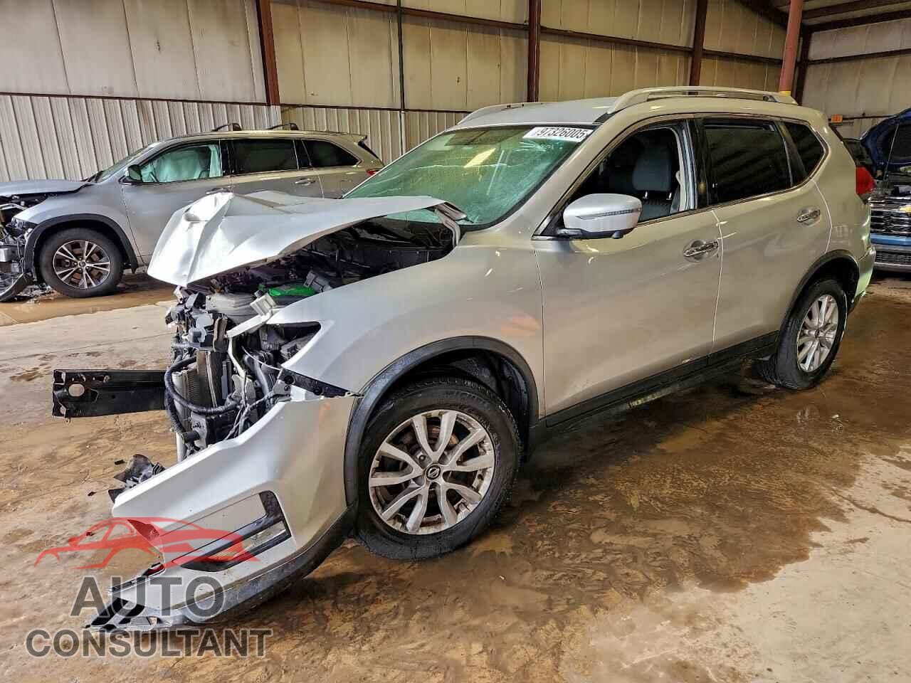 NISSAN ROGUE 2018 - KNMAT2MV3JP619181