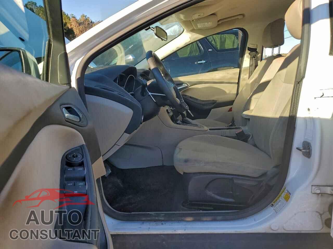 FORD FOCUS 2017 - 1FADP3F21HL337722