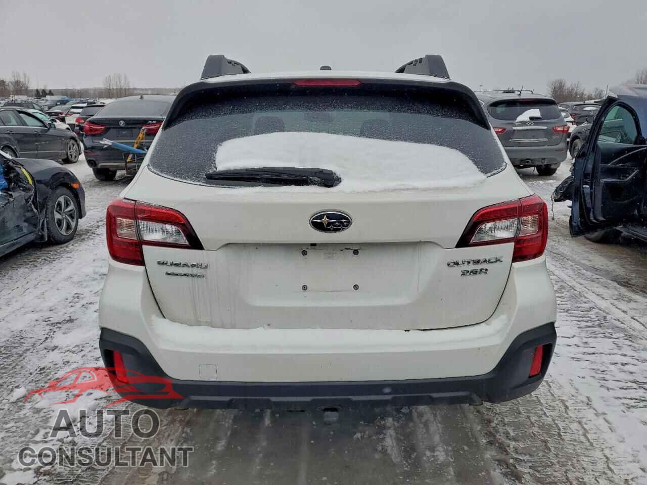 SUBARU OUTBACK 2018 - 4S4BSFDC5J3282514