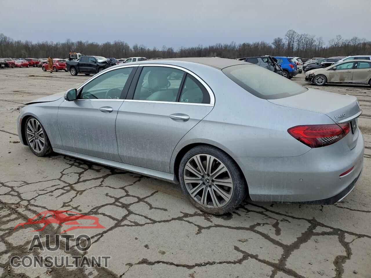 MERCEDES-BENZ E-CLASS 2022 - W1KZF5KB1NB038985