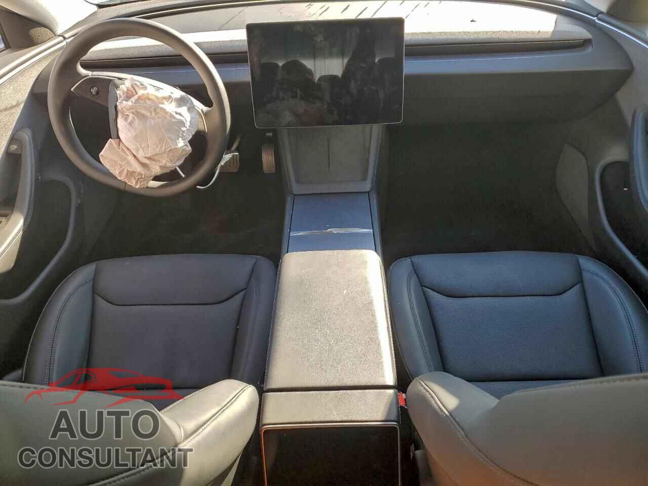 TESLA MODEL 3 2025 - 5YJ3E1EA8SF031376