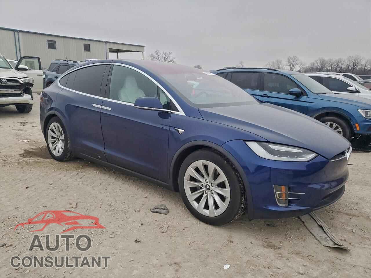TESLA MODEL X 2017 - 5YJXCAE29HF044775