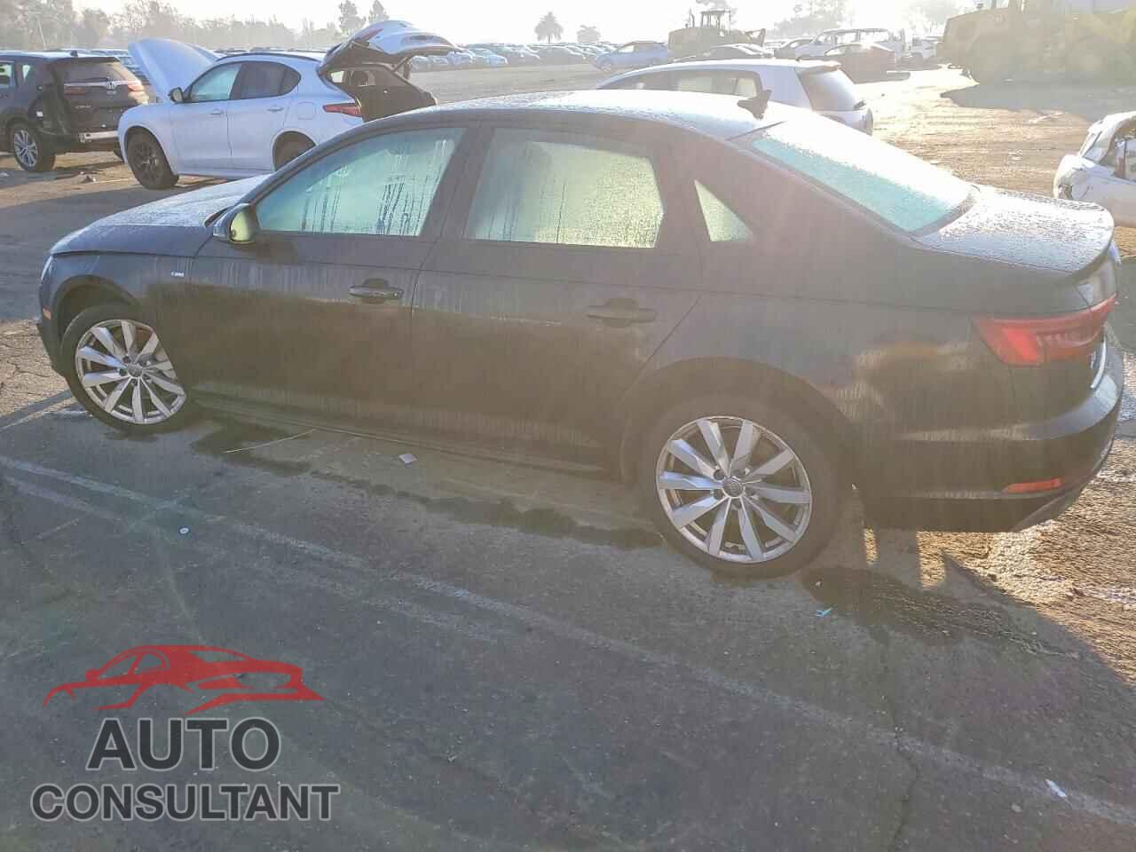 AUDI A4 2018 - WAUDNAF41JA094787