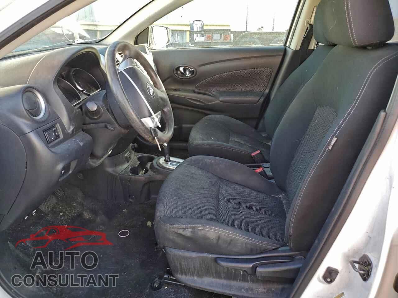 NISSAN VERSA 2019 - 3N1CN7AP3KL848434