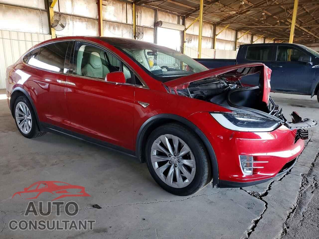 TESLA MODEL X 2016 - 5YJXCBE21GF005585