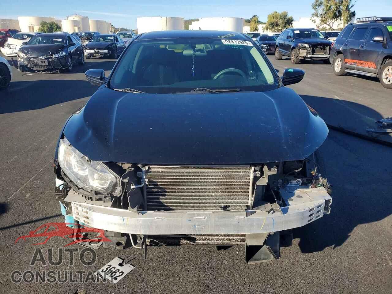HONDA CIVIC 2017 - 19XFC2F58HE222501