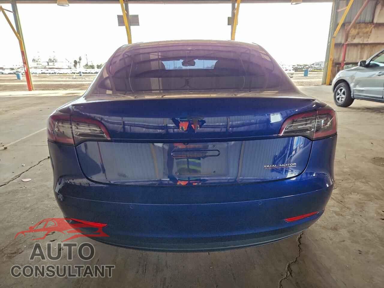 TESLA MODEL 3 2018 - 5YJ3E1EB3JF074160