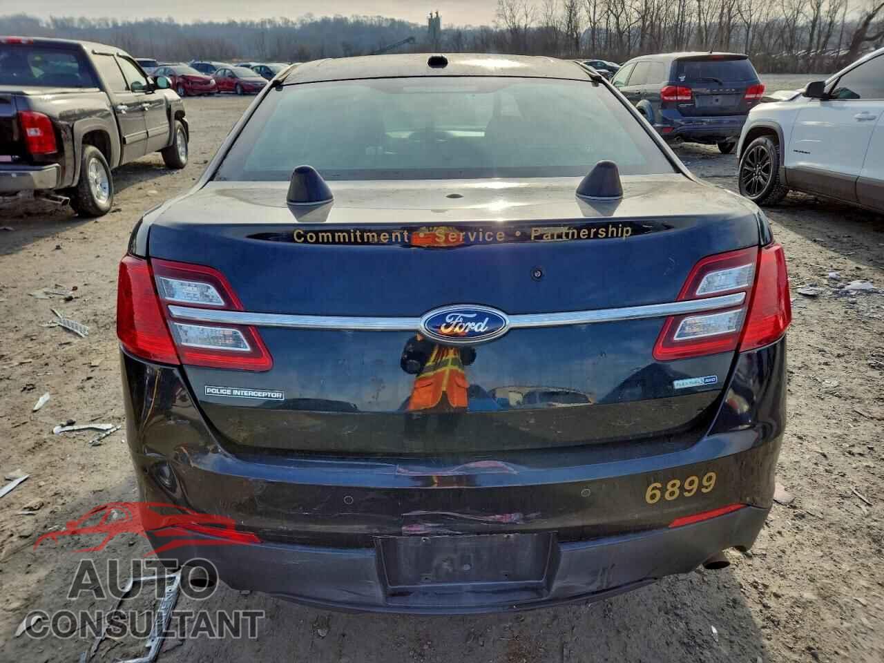 FORD TAURUS 2015 - 1FAHP2MK4FG100713
