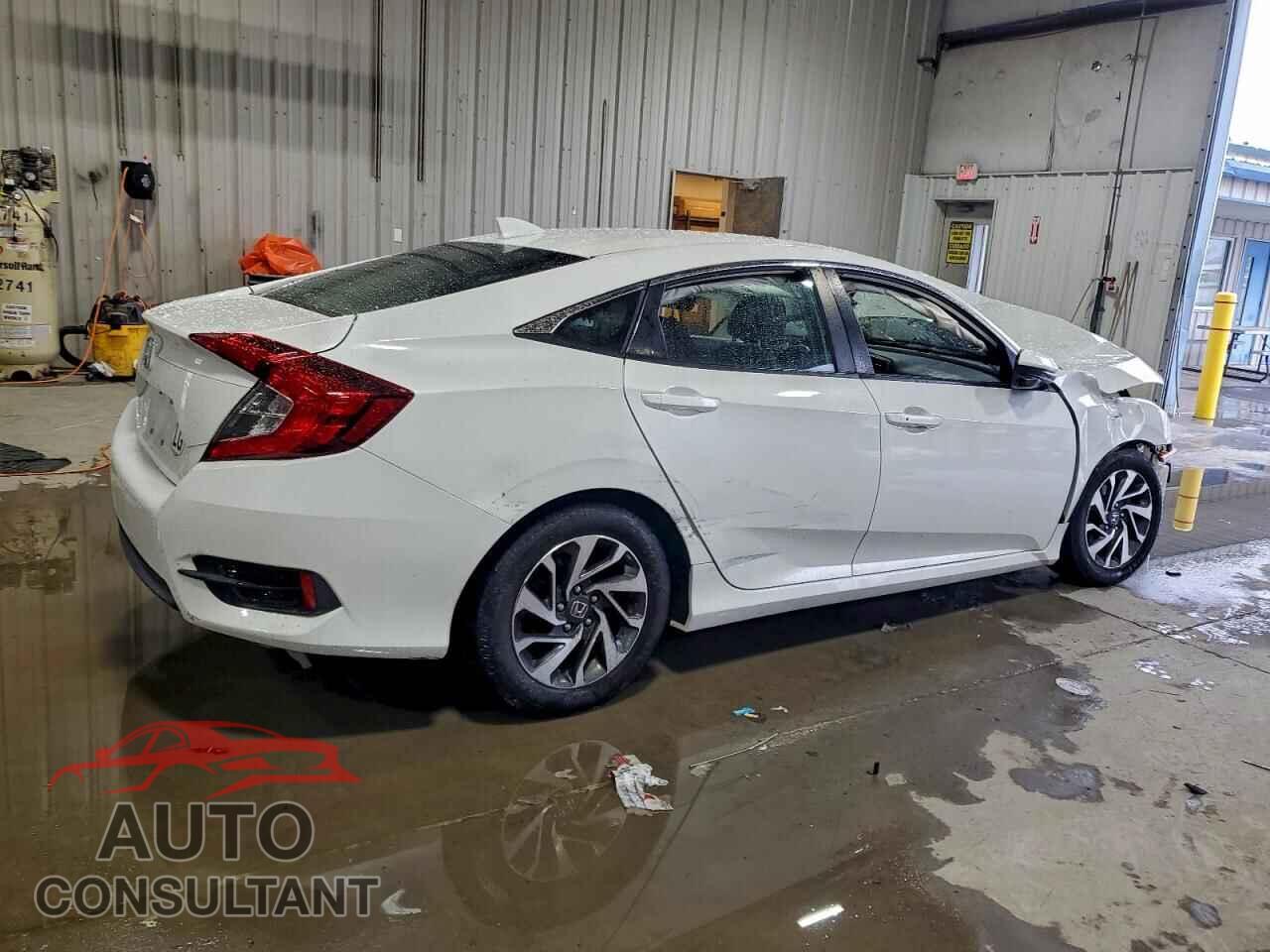 HONDA CIVIC 2017 - 19XFC2F79HE231225