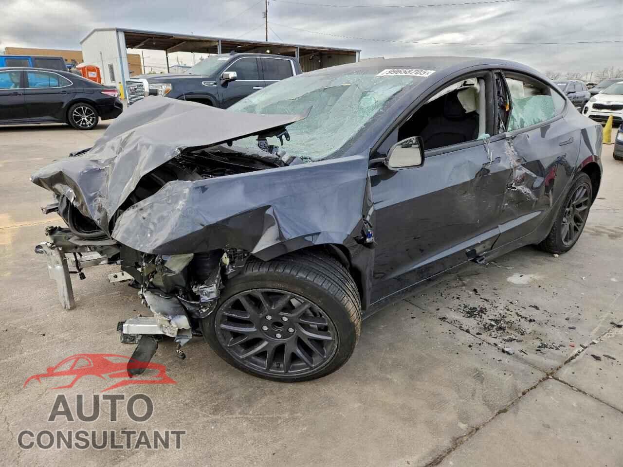 TESLA MODEL 3 2025 - 5YJ3E1EA7SF007375