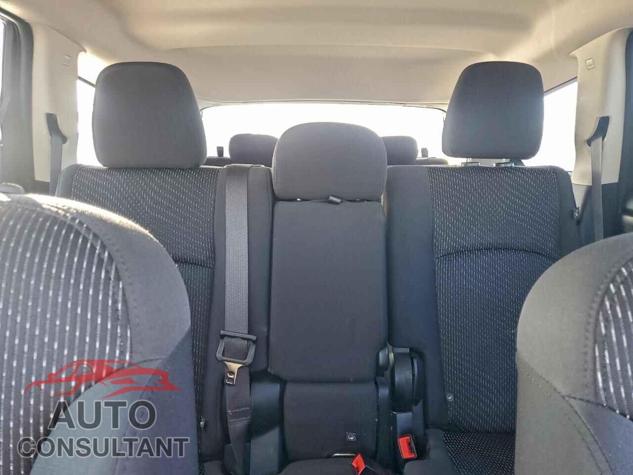 DODGE JOURNEY 2018 - 3C4PDCAB2JT421405