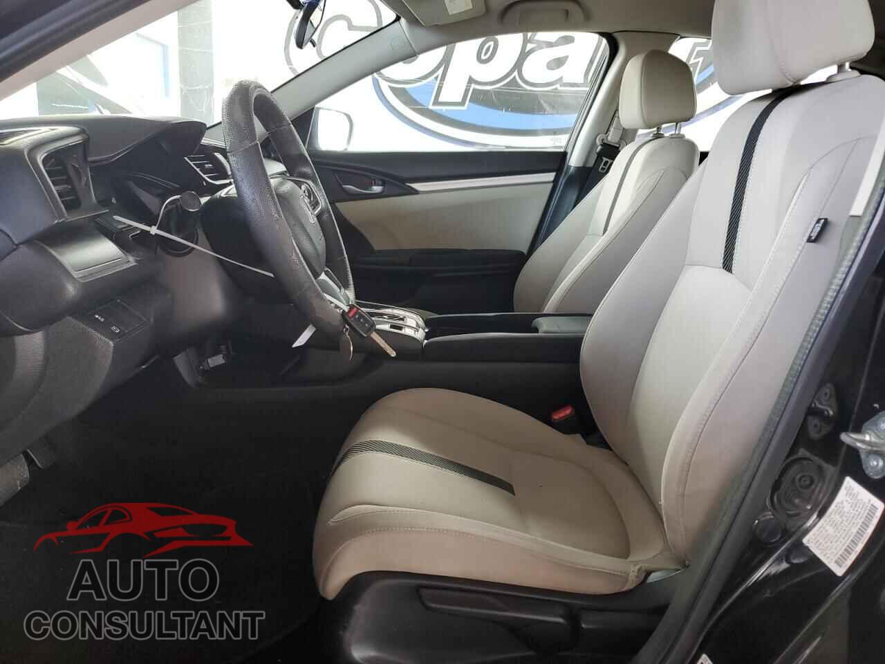 HONDA CIVIC 2017 - 2HGFC2F59HH536812