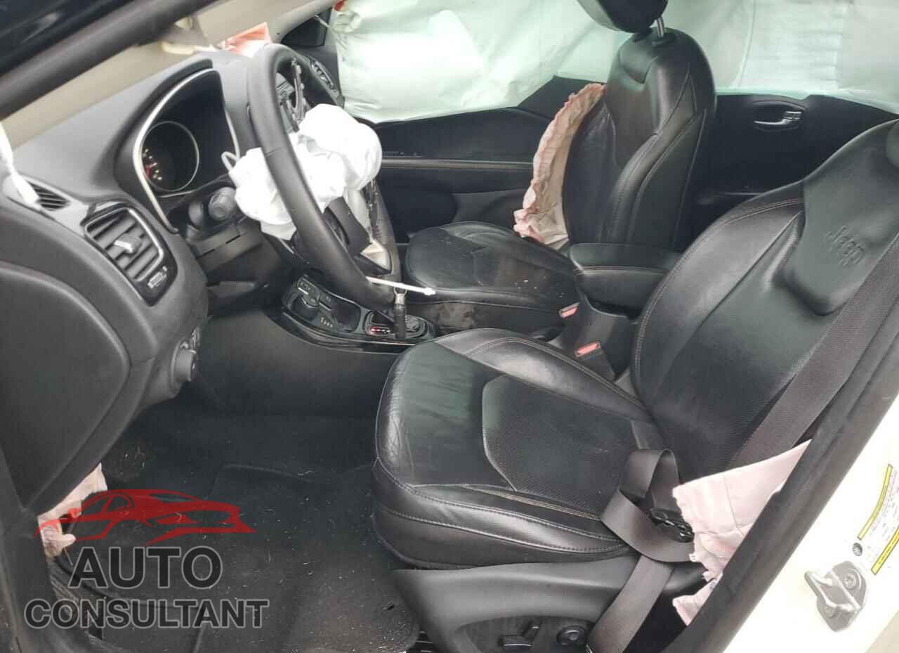 JEEP COMPASS 2019 - 3C4NJDCBXKT656154
