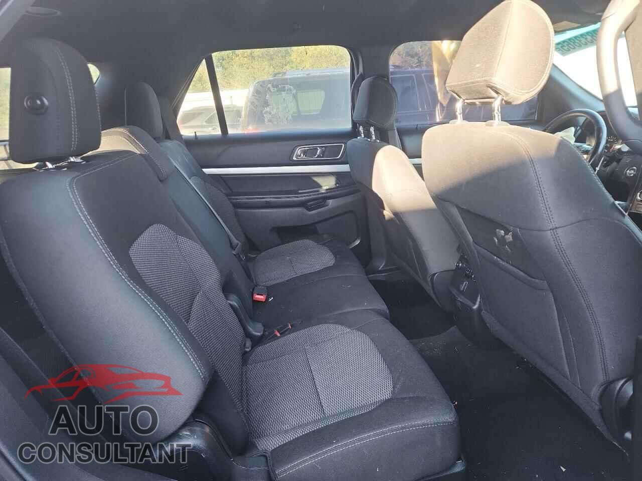 FORD EXPLORER 2017 - 1FM5K7D87HGA15859