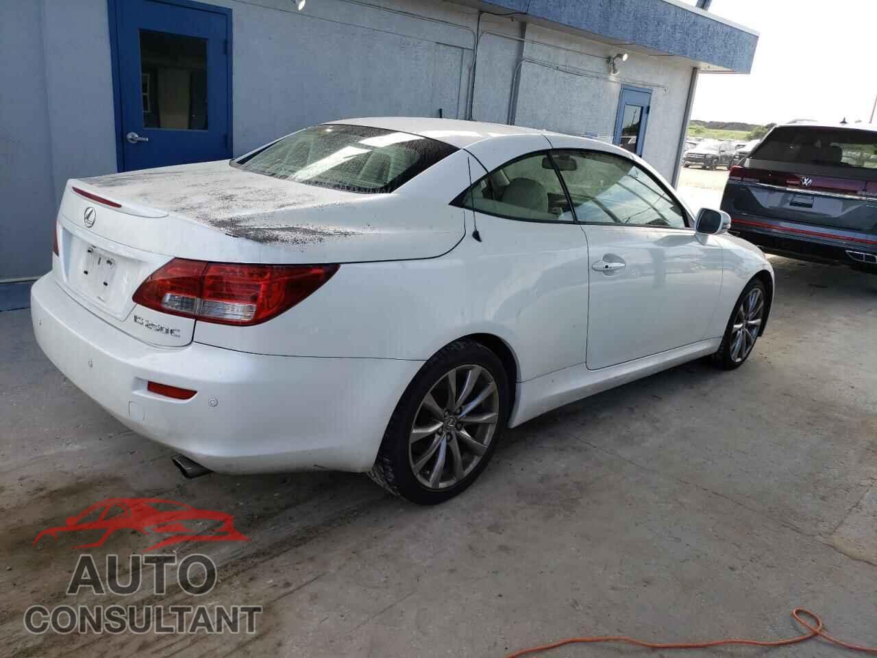 LEXUS IS 2015 - JTHFF2C26F2532964