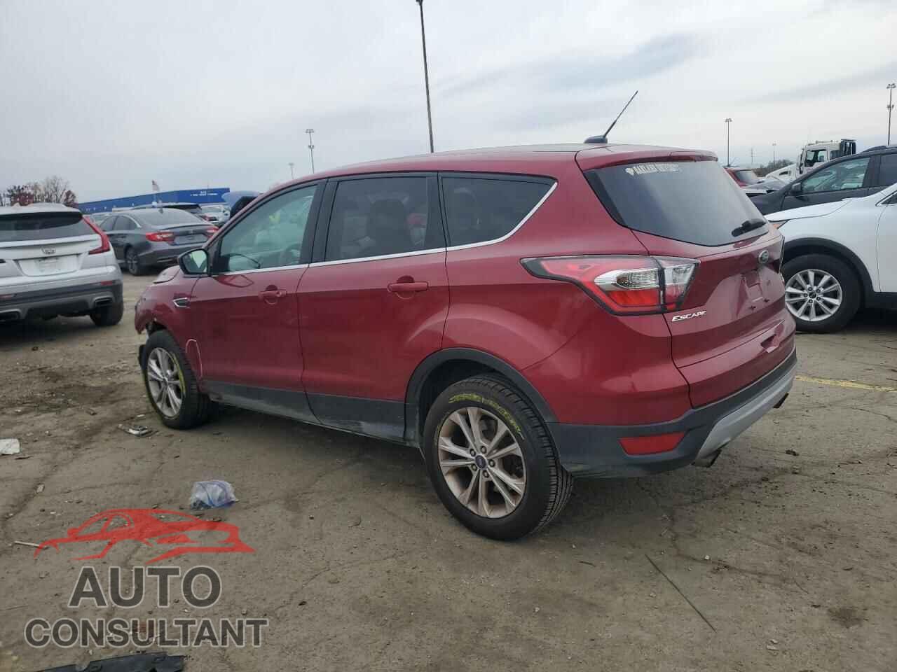 FORD ESCAPE 2017 - 1FMCU0GDXHUA81695