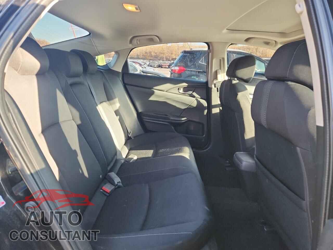 HONDA CIVIC 2017 - 2HGFC2F74HH524665