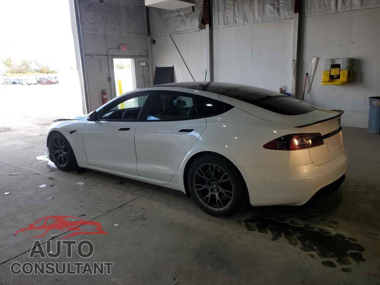 TESLA MODEL S 2022 - 5YJSA1E56NF467786