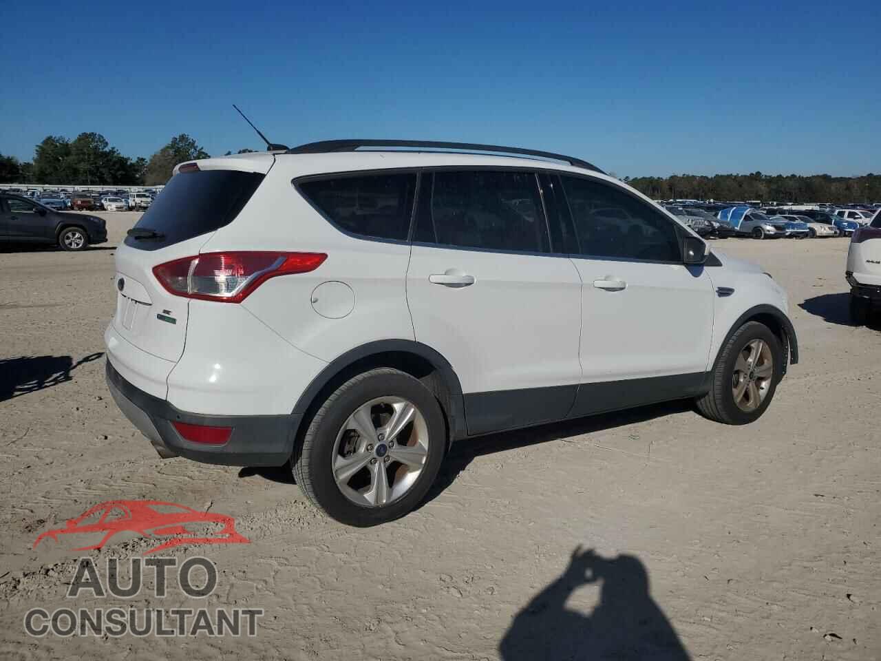 FORD ESCAPE 2016 - 1FMCU0GX7GUA03948