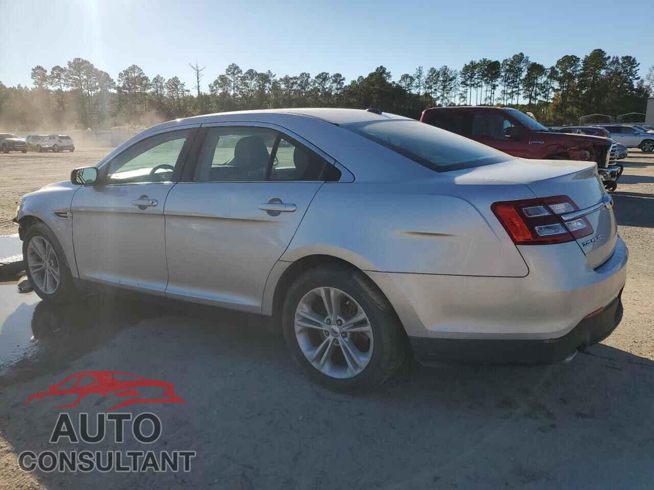 FORD TAURUS 2015 - 1FAHP2D89FG180658