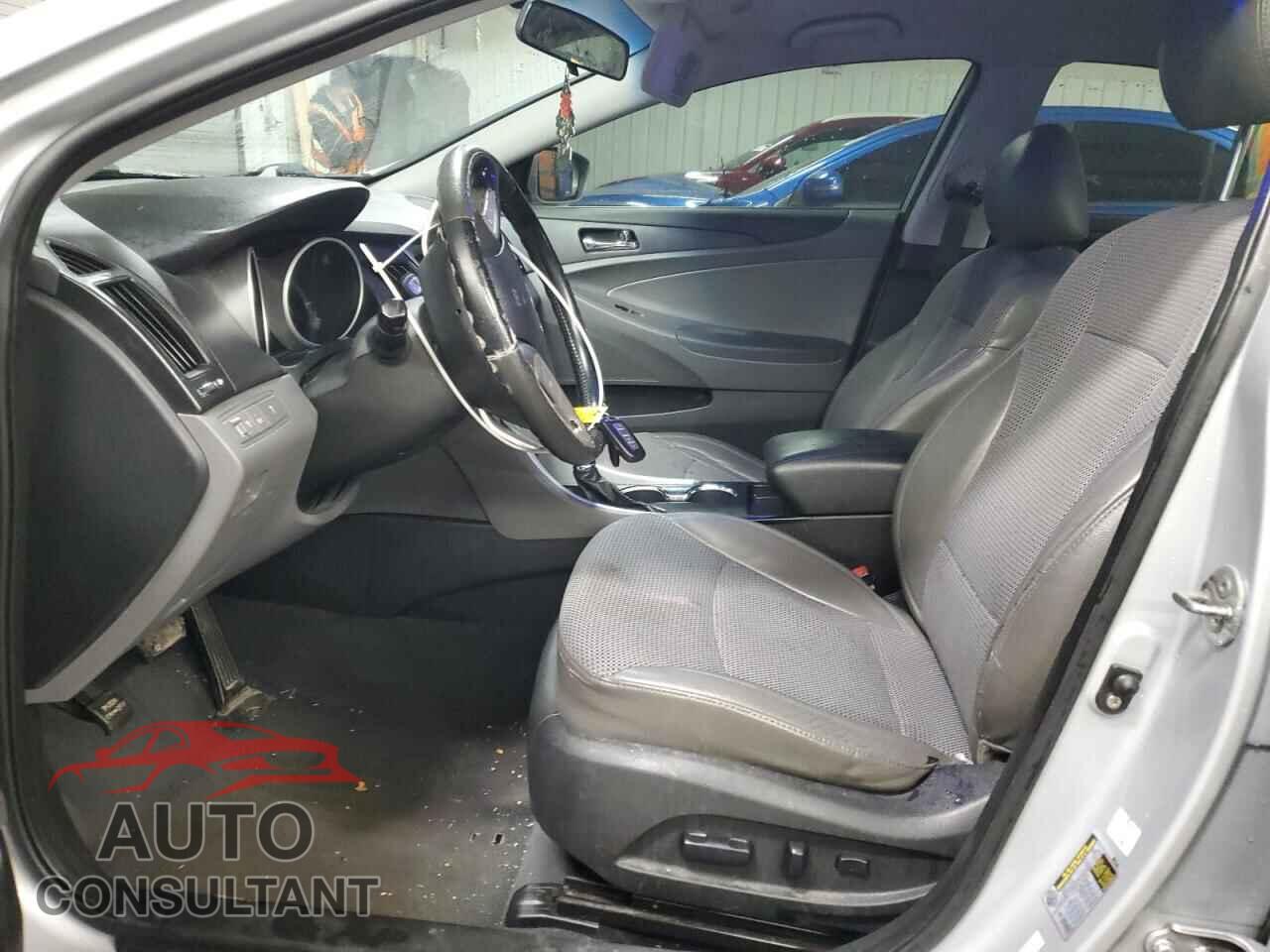 HYUNDAI SONATA 2011 - 5NPEC4AC0BH144893