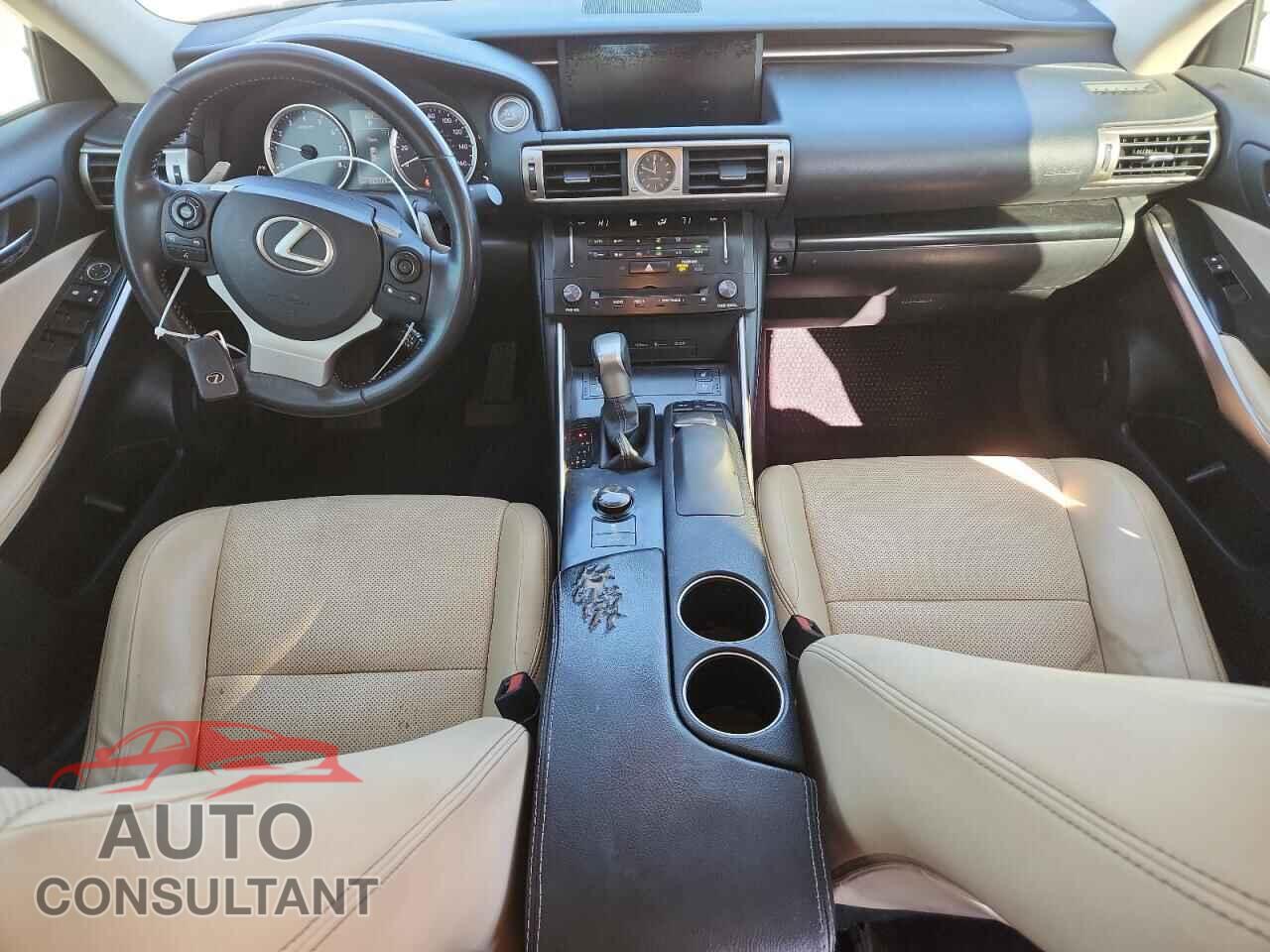 LEXUS IS 2014 - JTHCE1D23E5000521