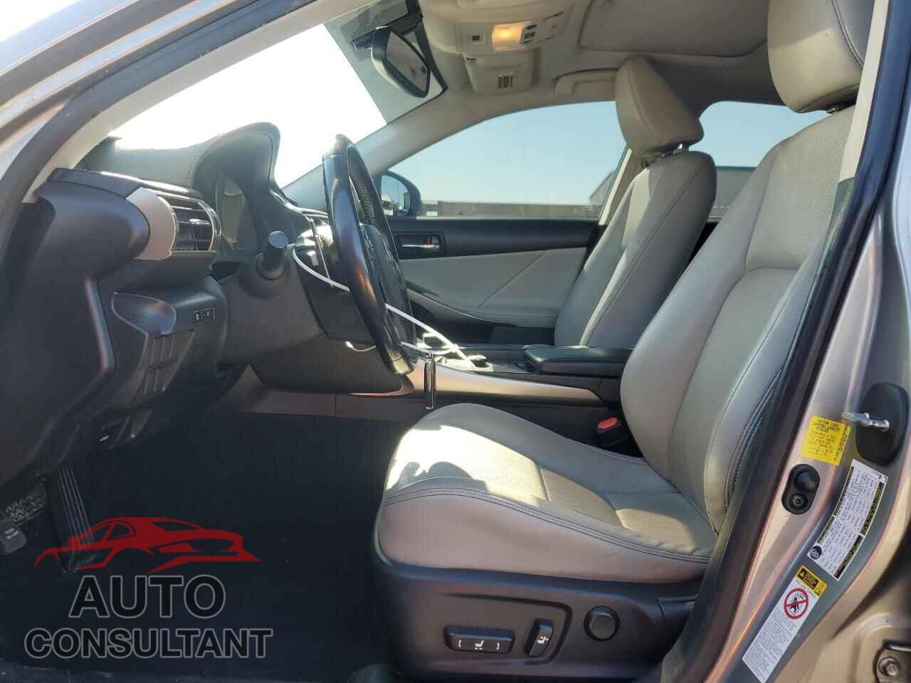 LEXUS IS 2015 - JTHBF1D27F5067634