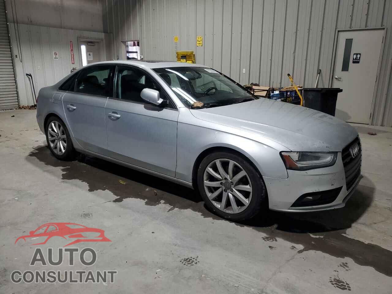 AUDI A4 2013 - WAUFFAFL5DN005393