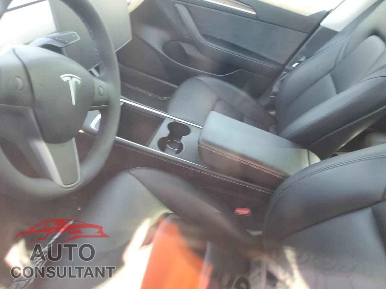 TESLA MODEL 3 2021 - 5YJ3E1EB6MF054912