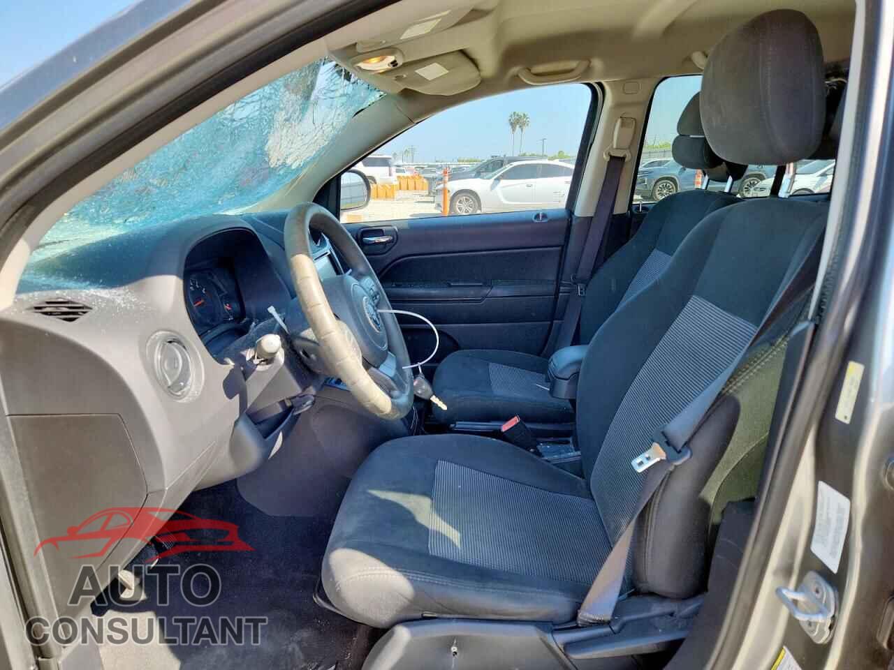 JEEP COMPASS 2013 - 1C4NJCBA0DD102097