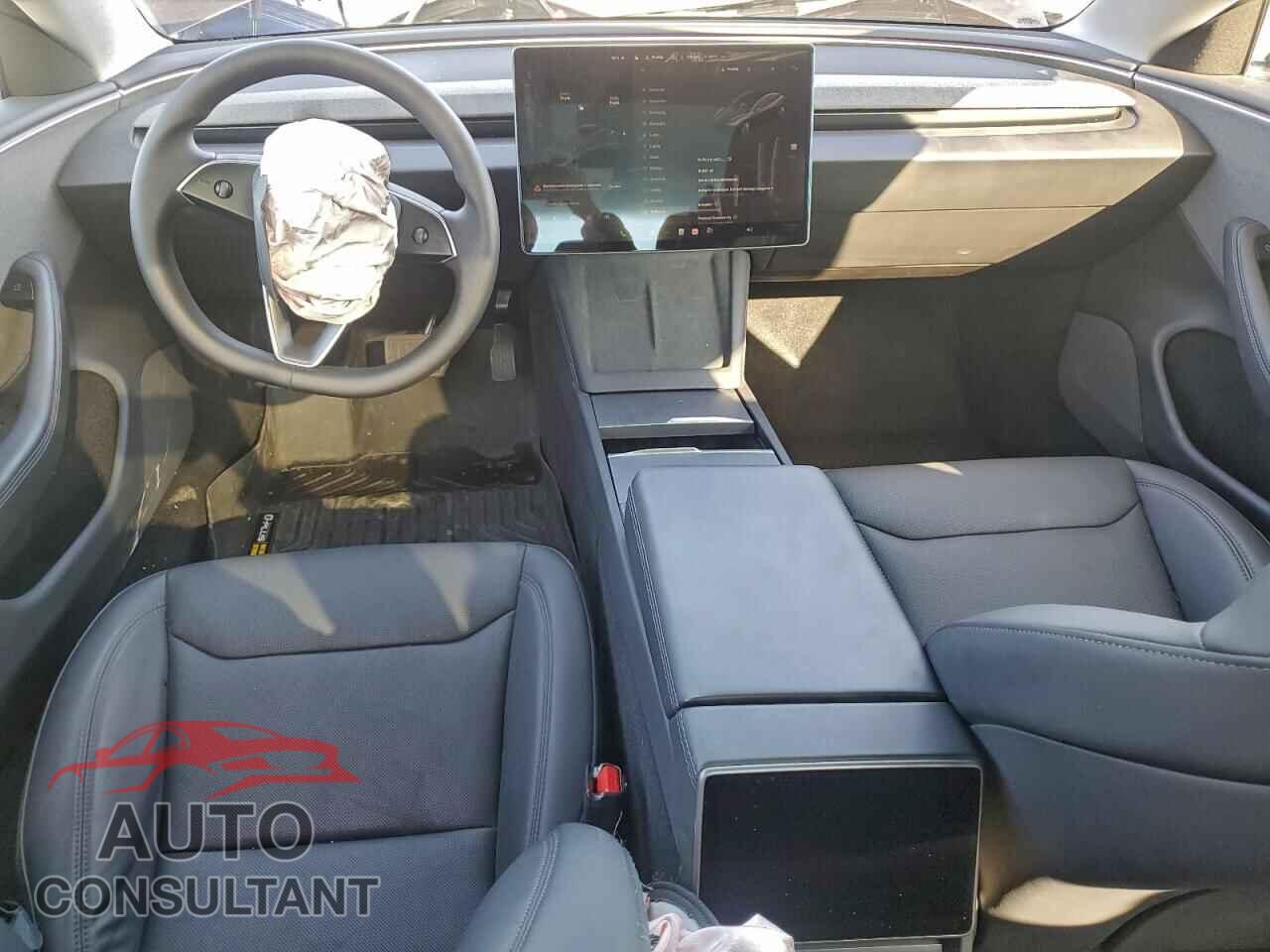 TESLA MODEL 3 2024 - 5YJ3E1EA3RF859099